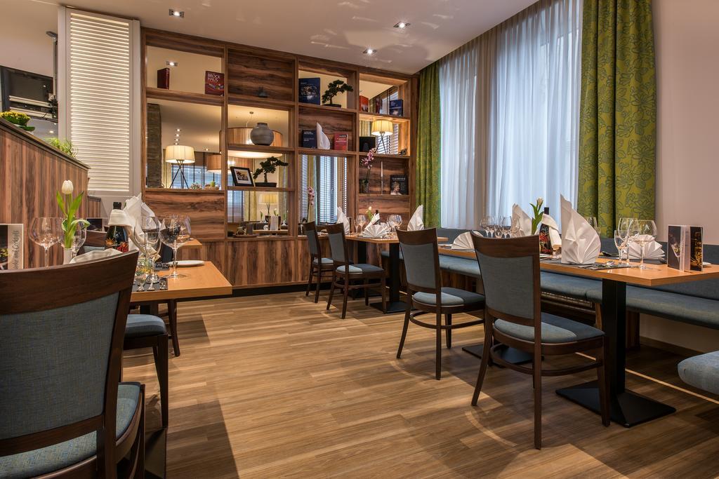 Akzent Hotel Koehler Гисен Экстерьер фото
